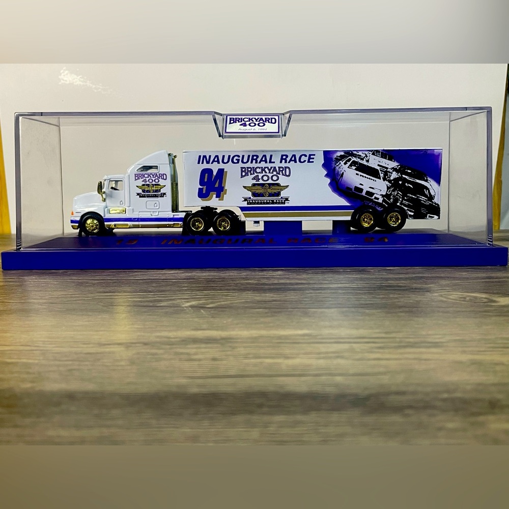 Racing Champions NASCAR 1994 Brickyard 400: 1:64 Gold Trim Hauler w/Display Case